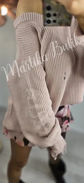 Sweter z tłoczonym logo pudrowy